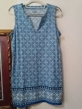 Women's Lands' End Blue Geometric V-Neck Shift Dress